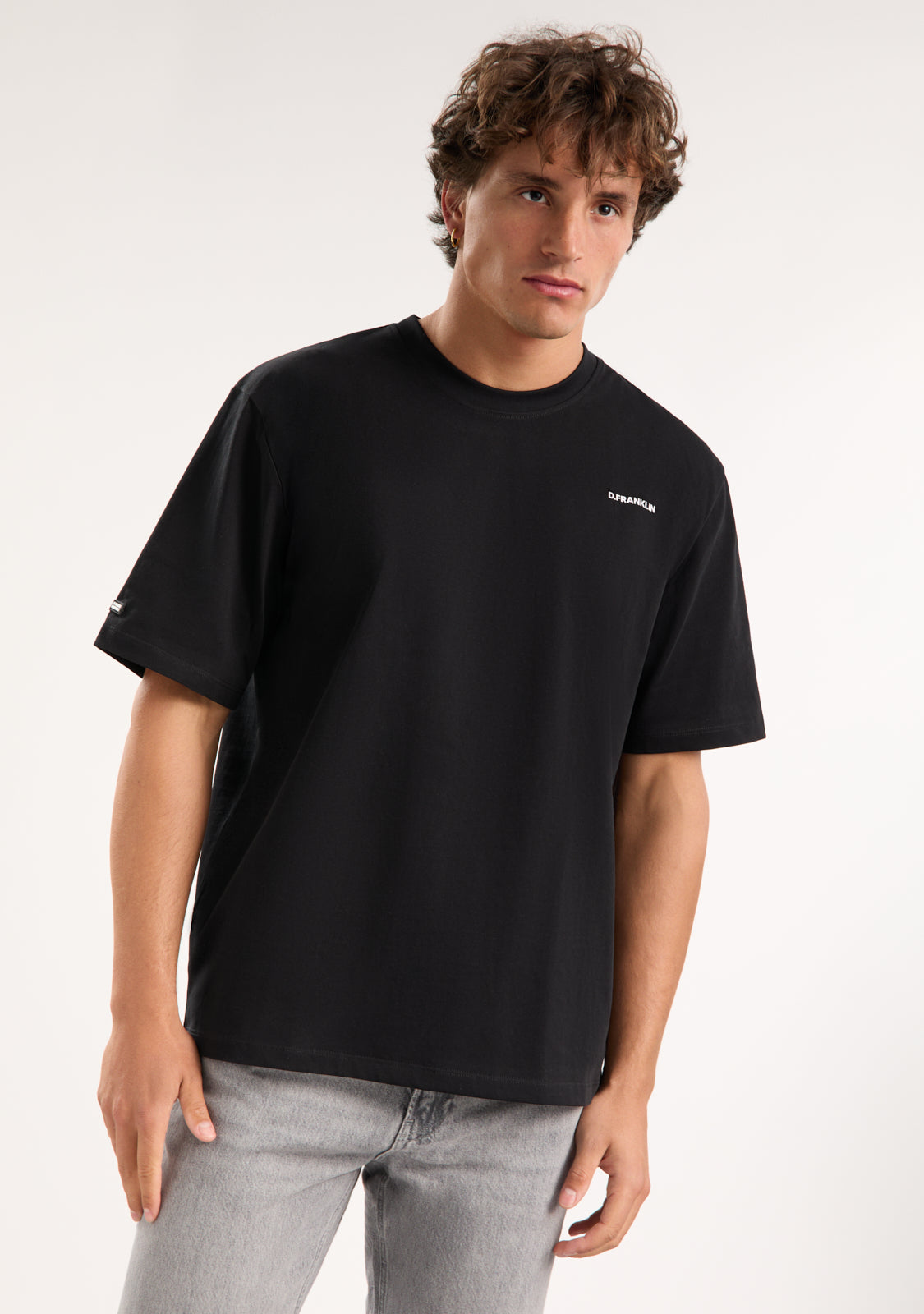 Origins T-Shirt Black / White
