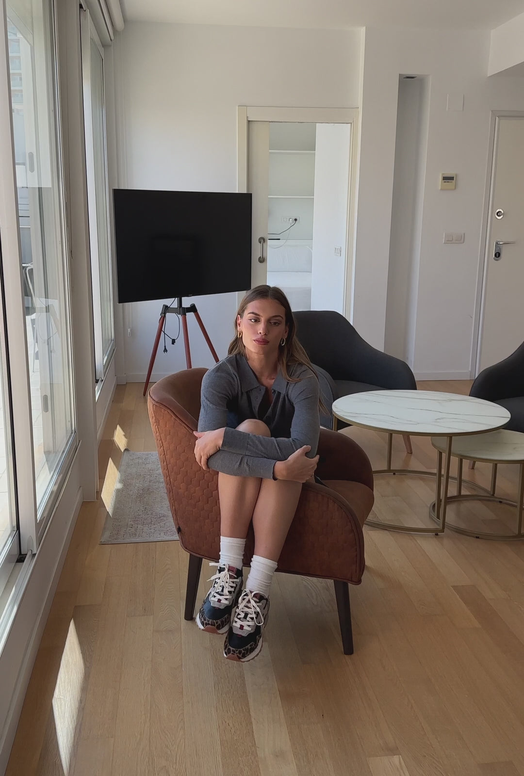 Load video: Vibla Leopard