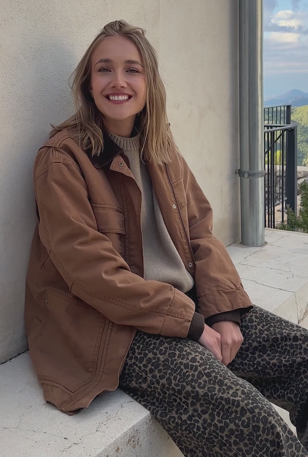 Carregar vídeo: Nordic Low Basic Beige