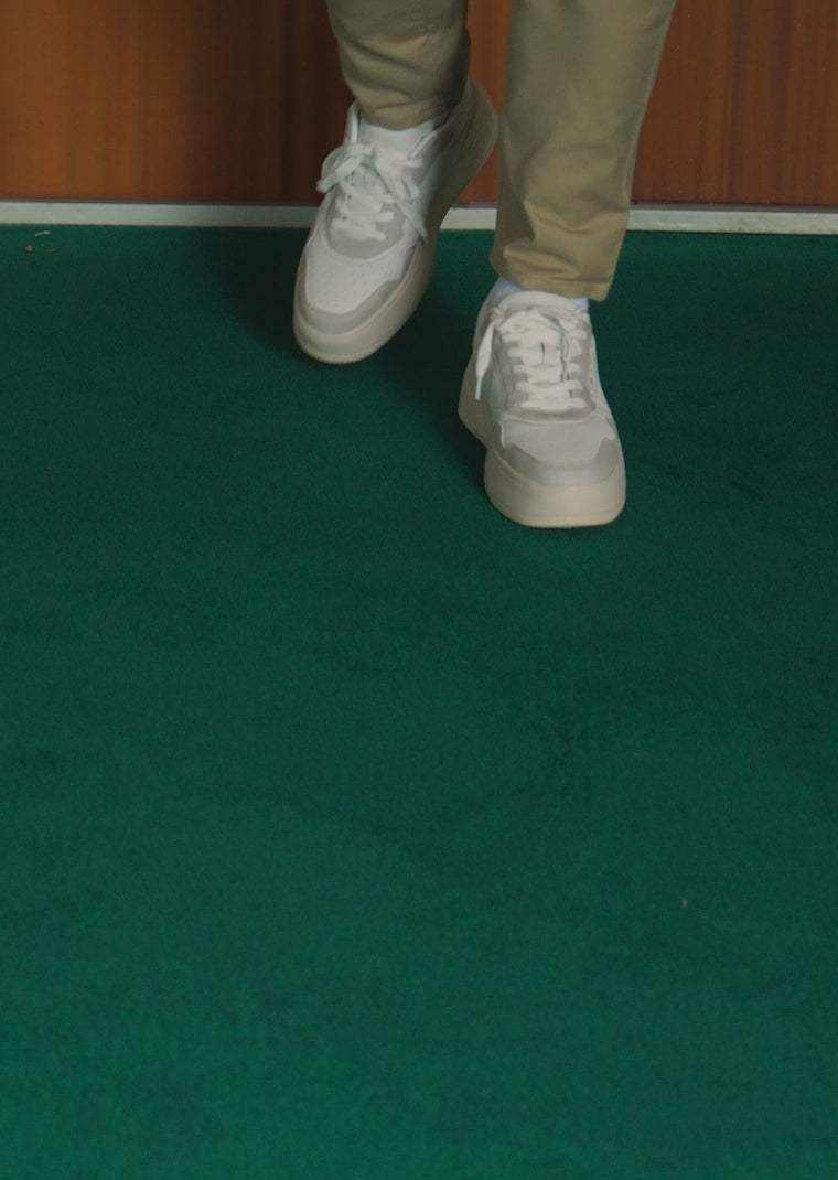 Carregar vídeo: Low Court Basic White / White